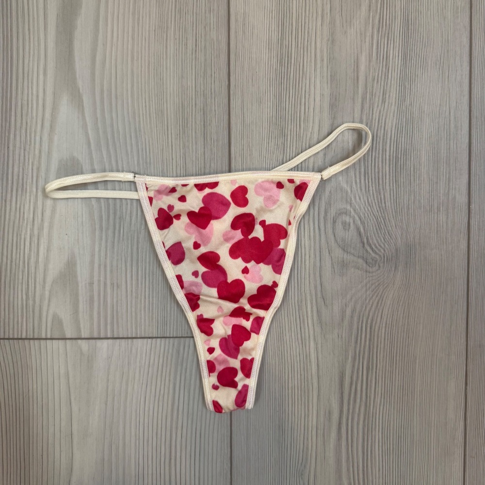 Vintage Victoria's Secret Heart Print V-String Thong 2001 Y2K Pink Red NWT Small